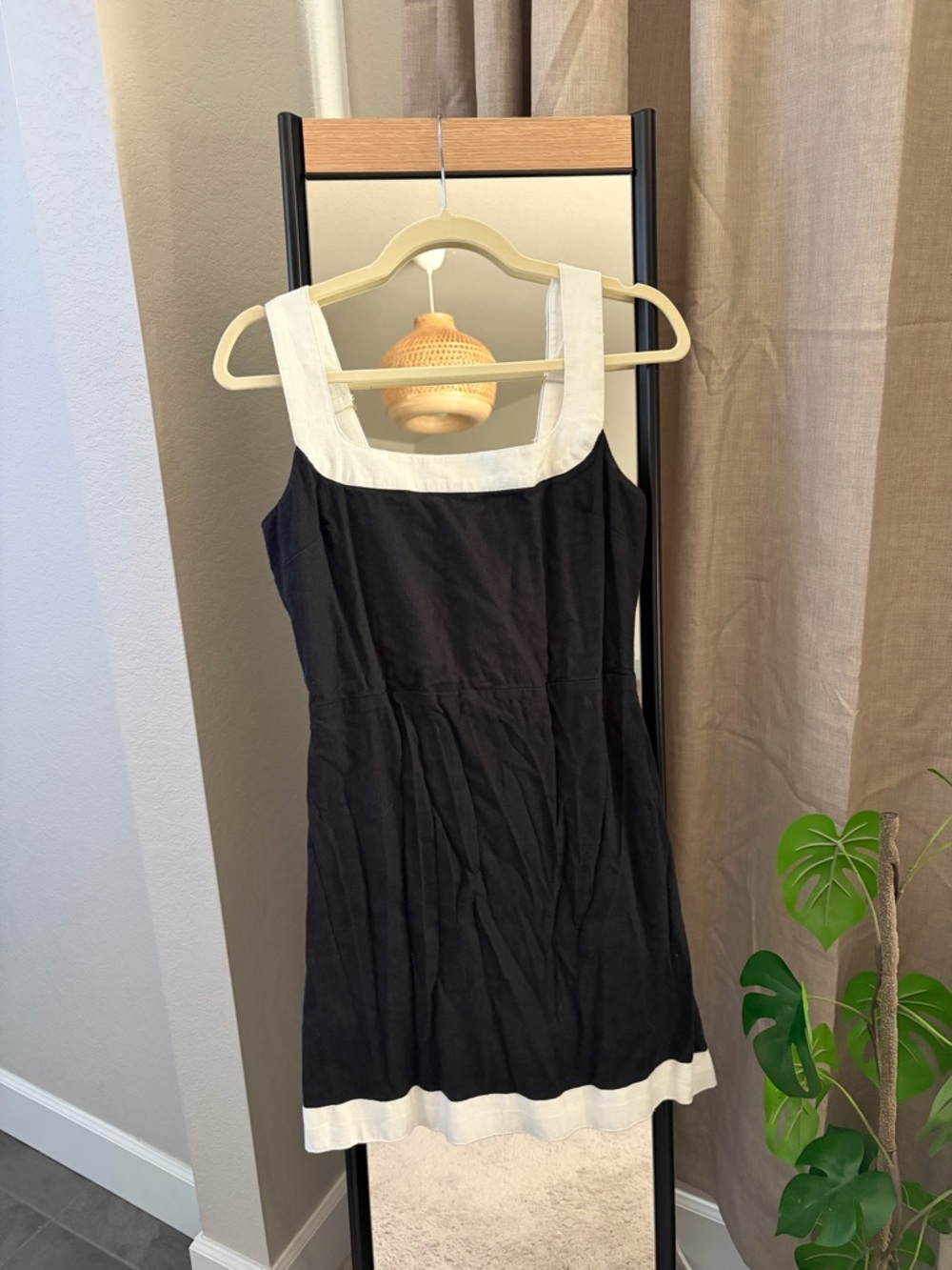Black and White Linen Square Neck Minidress